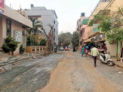 Several cross roads in the Horamavu ward, from Agara to Hennur, have been dug up for various reasons.