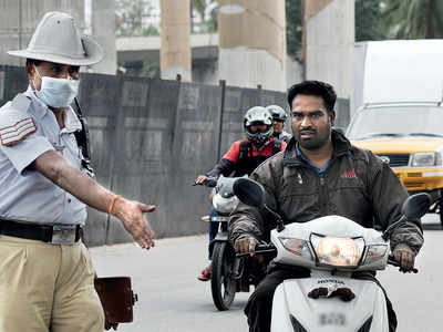 Cops are back at signals, saying ‘documents kodi’