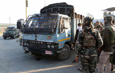 Terrorists attack CRPF convoy at Pantha Chowk, CRPF sub inspector killed