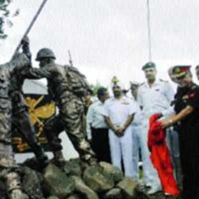 Deonar club builds war memorial