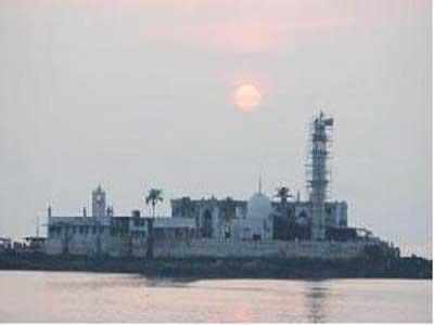 Haji Ali Dargah Trust moves SC