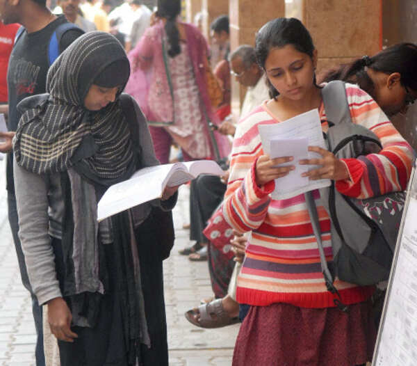 NRI students call new medical entrance test in India 'discriminatory'