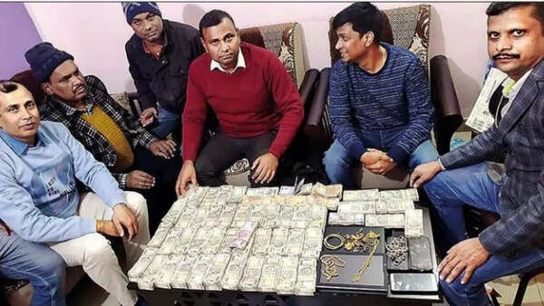Vigilance Unit unearths Rs 5 crore disproportionate assets of Samastipur sub-registrar