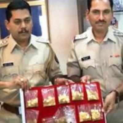 Duo try to sell pot of '˜gold' for 4 lakh, held