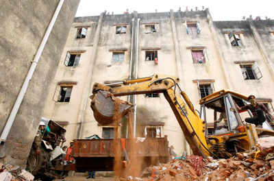 7 killed in Vadodara building collapse