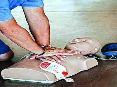 CPR and AED in public places can save lives: experts