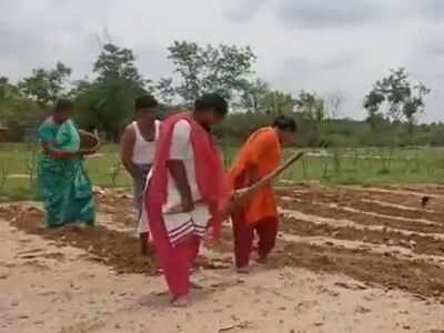 When COVID-19 plays havoc with lives, tea vendor's daughters play 'oxen' to pull family