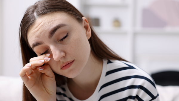 Still rubbing your eyes in this heat? 5 common summer habits damaging your eye health
