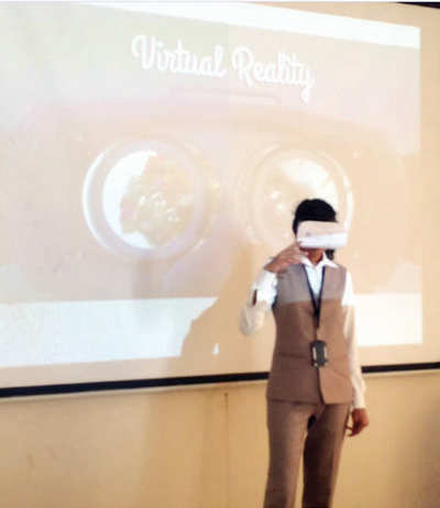 Virtual Reality enters a classroom in Shivamogga