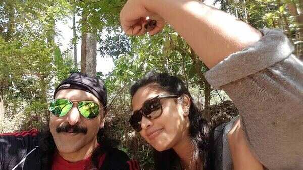 Amala Paul and Babu Antony are buddies