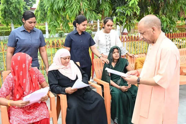 ‘Ensure Ayushman cards for all eligible people’: CM Yogi to officials
