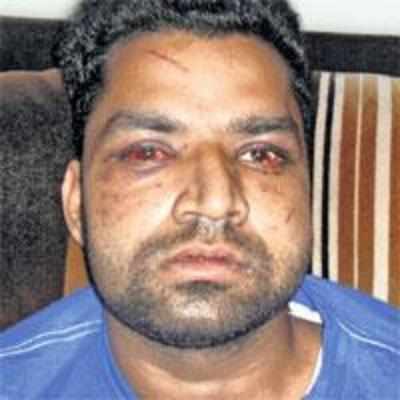 3 Indians attacked by mob of 70 in Oz