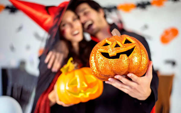 Halloween Sweatshirts and Sweaters For Men To Celebrate The Spooky Season -  Times of India