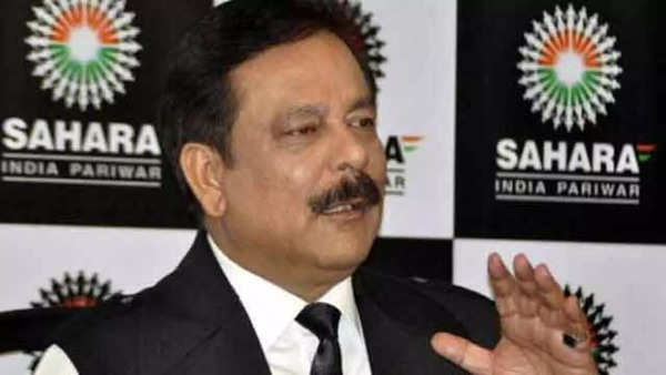 Grandsons perform last rites as thousands bid adieu to Sahara group chief  Subrata Roy