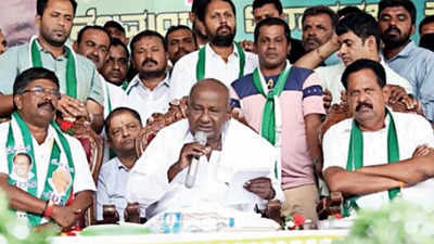 In strong run, HD Deve Gowda defies age & health concerns