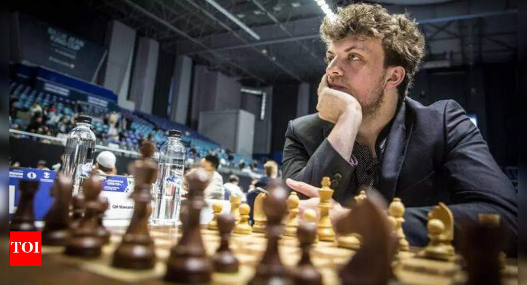 World chess champion resigned from match after first move. Here's what  happened - Deseret News