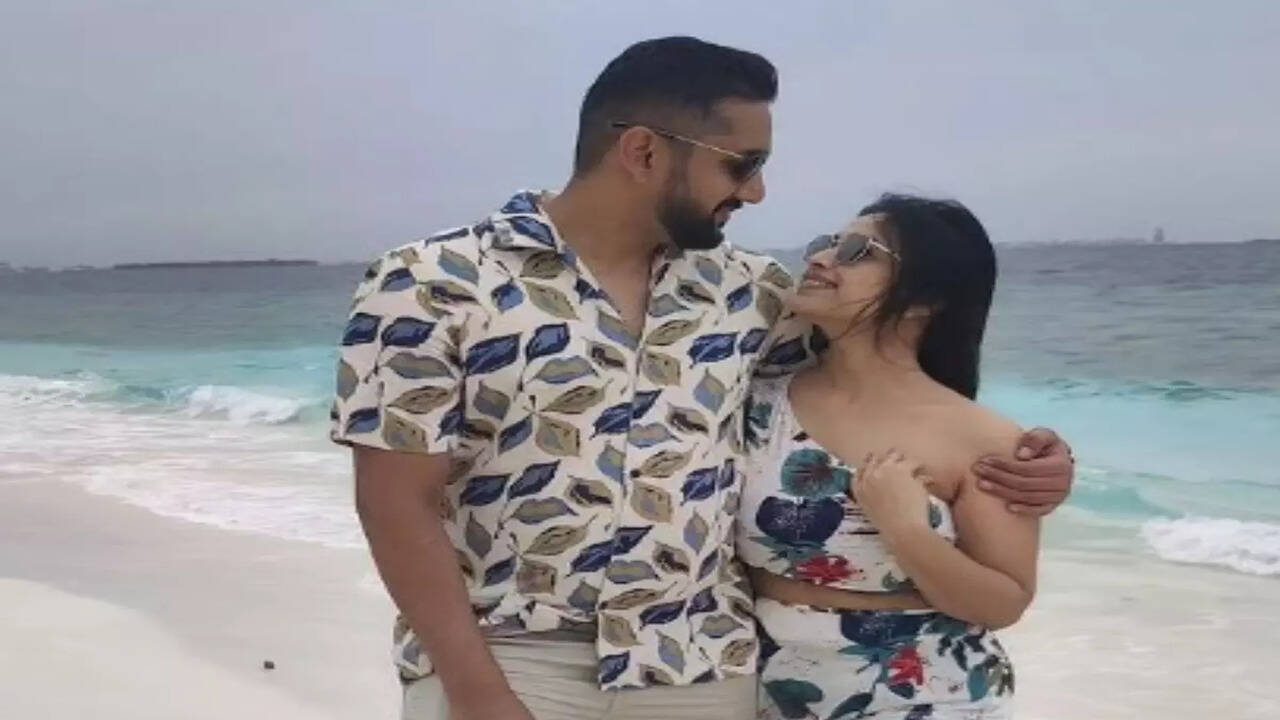 Swetha changappa husband