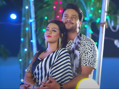 'Jabariya Phere': Gaurav Jha and Raksha Gupta's new song 'Pyar Me Tohre Sanwar Gaini' is out!