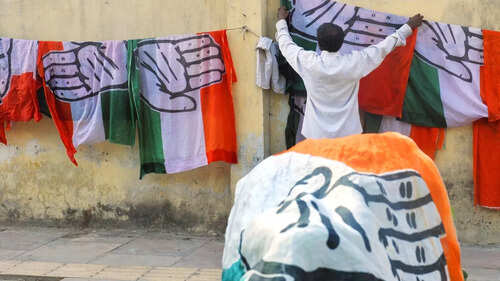 Karnataka elections: Congress releases 'corruption rate card', accuses BJP of looting over Rs 15000 crore