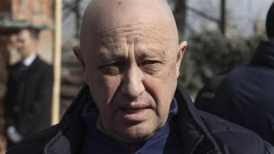 Russian mercenaries vow to quit Bakhmut, Ukraine says they are piling in