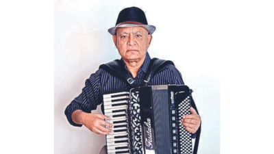 Accordionists to perform in Pune Metro today