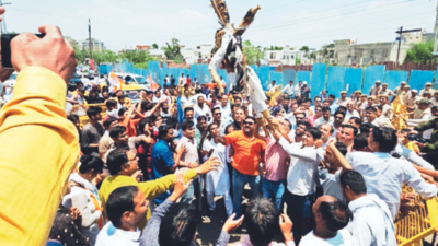 Congress protests BJP MLA’s comments against Mallikarjun Kharge