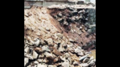 Part of under-construction retaining wall of Taloja village lake collapses