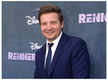 
Jeremy Renner has 'lower pain levels', surpasses daily goals in his recovery
