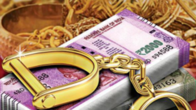 2 held for duping Mumbai jewellery shop manager of Rs 30 lakh