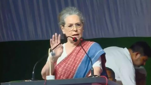 Free Karnataka of BJP's commission govt: Sonia Gandhi
