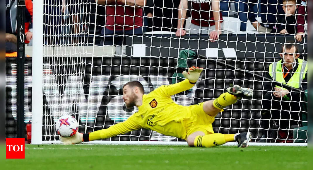 David De Gea error gifts West Ham 1-0 win over Manchester United | Football News – Times of India