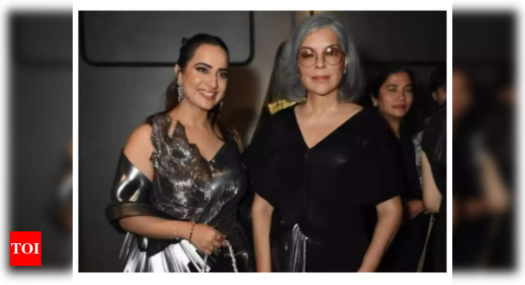 Social media influencer meets Zeenat Aman at an event in the National Capital, calls it the ‘highlight’ of her life; the diva responds | Hindi Movie News