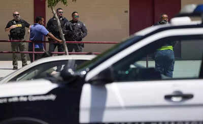 1 adult injured in shooting at Las Vegas middle school