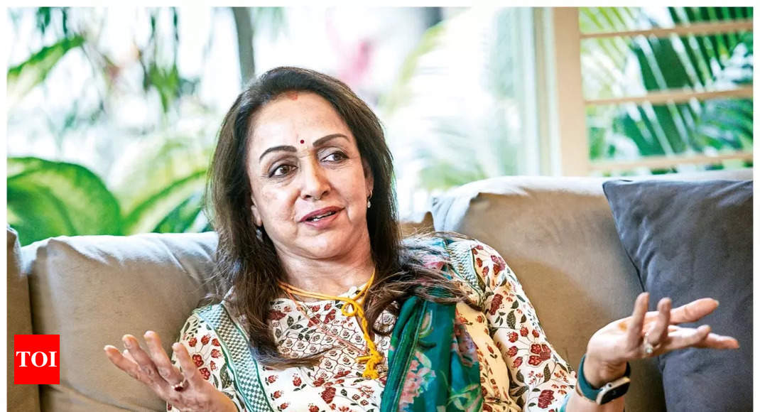 If my marriage had been conventional, I would have been a nobody: Hema  Malini | Hindi Movie News - Times of India