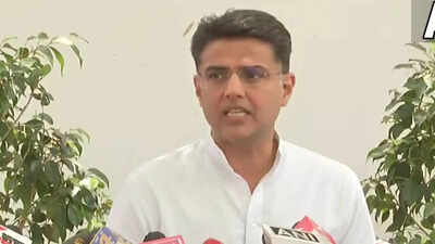 Sachin Pilot goes all guns blazing at Ashok Gehlot, says Vasundhara Raje is CM's leader, not Sonia Gandhi