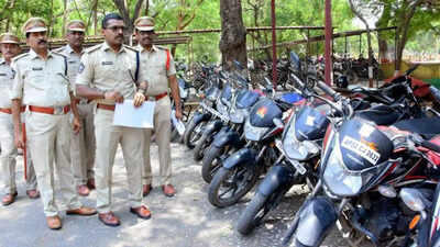 YSR Police busts interstate bike lifters' gang; arrests 4 thieves in Andhra Pradesh