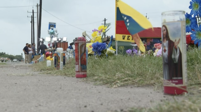 Texas: Vigil for victims of US bus stop crash