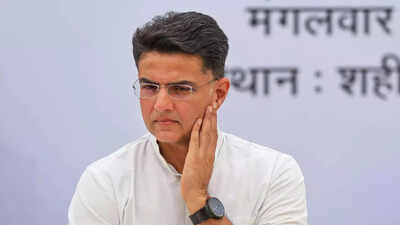 Day ahead of Karnataka polls, Sachin Pilot attacks Ashok Gehlot again