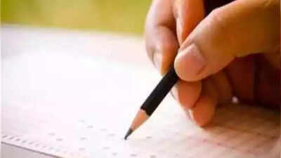 OIL Super 30 celebrates JEE Main success