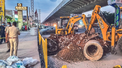 Manhole death: FIR against Municipal Corporation Gurgaon official after a month