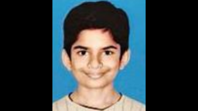 In Surat, boy going to birthday party dies in accident