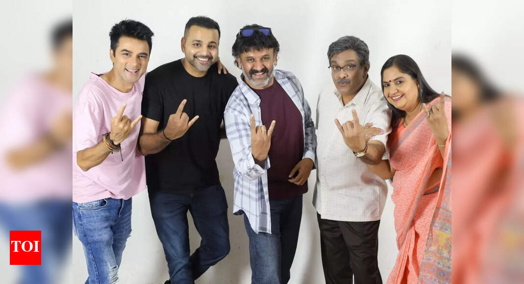 Siddharth Randeria s comedy drama Bushirt T shirt quot is releasing across Siddharth Randeria s comedy drama Bushirt T shirt quot is releasing across