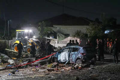 25 dead as Israel, Gaza militants trade fire for third day