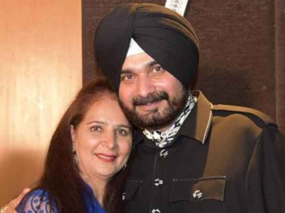 Navjot Singh Sidhu shares his wife Navjot Kaur's first chemotherapy; writes "Submitting to God's will"