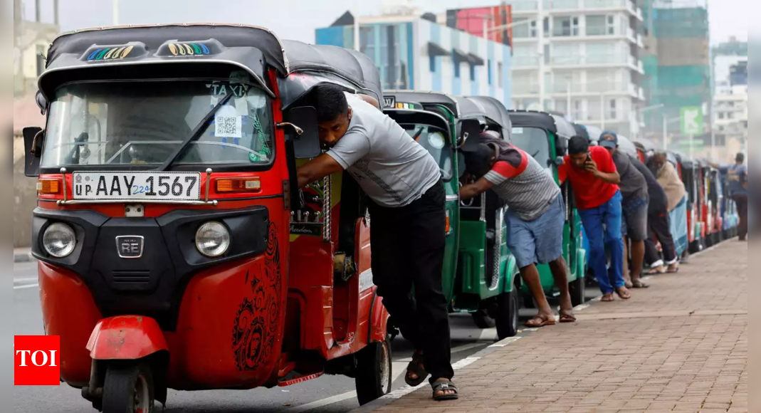 Sri Lanka Sri Lanka to convert 500,000 tuktuks to EVs Times of India