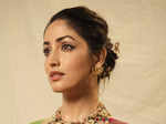 Yami Gautam breaks the internet with gorgeous saree look