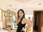 Ileana D'Cruz shows off her baby bump for the first time