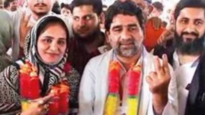 UP: Congman marries to field wife from Rampur urban reserved seat, she gives AAP victory