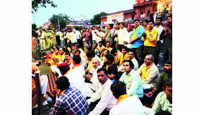 BJP leaders stage dharnas, recite Hanuman Chalisa on blasts anniv