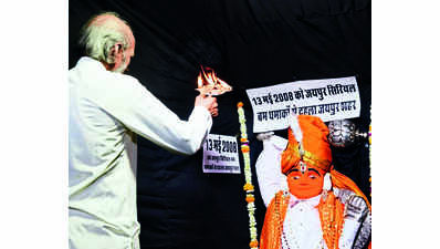 BJP leaders stage dharnas, recite Hanuman Chalisa on blasts anniv